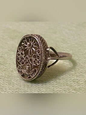Antique Filigree Oval 900 Silver Ring - Antique Silver